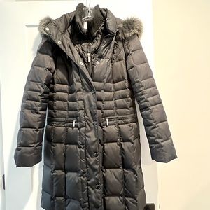 Black Down filled coat “Laundry” by Shelli Segal, size M